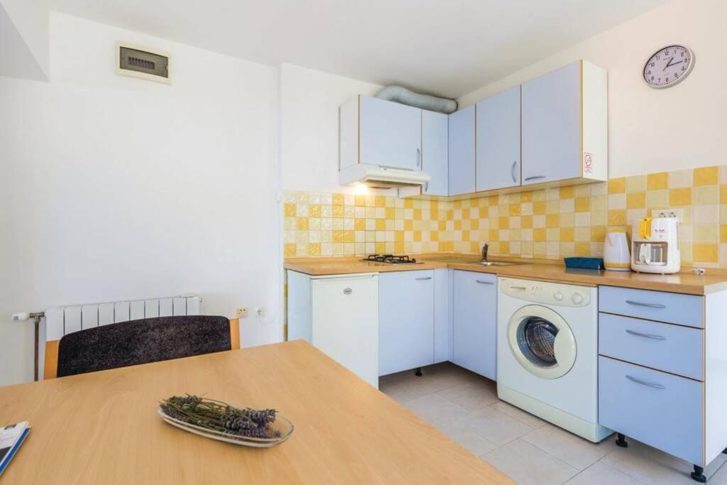 Breathtaking Sea View App For 2+1, Bbq ...... Apartment Opatija Bagian luar foto