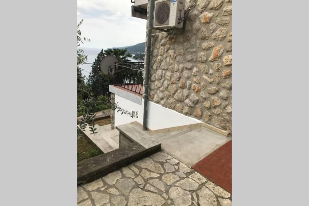 Breathtaking Sea View App For 2+1, Bbq ...... Apartment Opatija Bagian luar foto