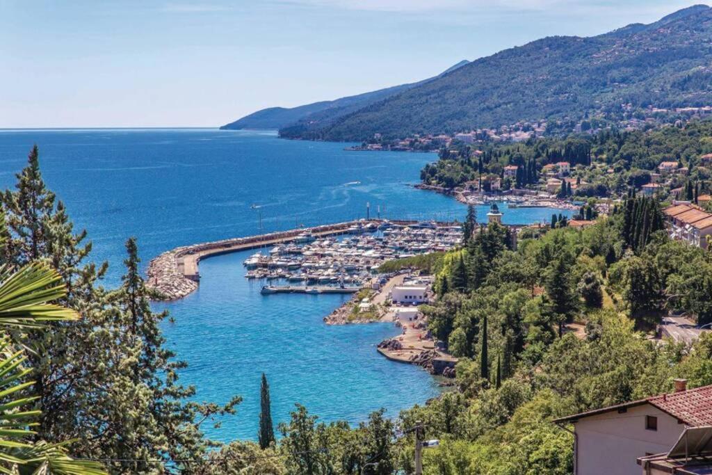 Breathtaking Sea View App For 2+1, Bbq ...... Apartment Opatija Bagian luar foto